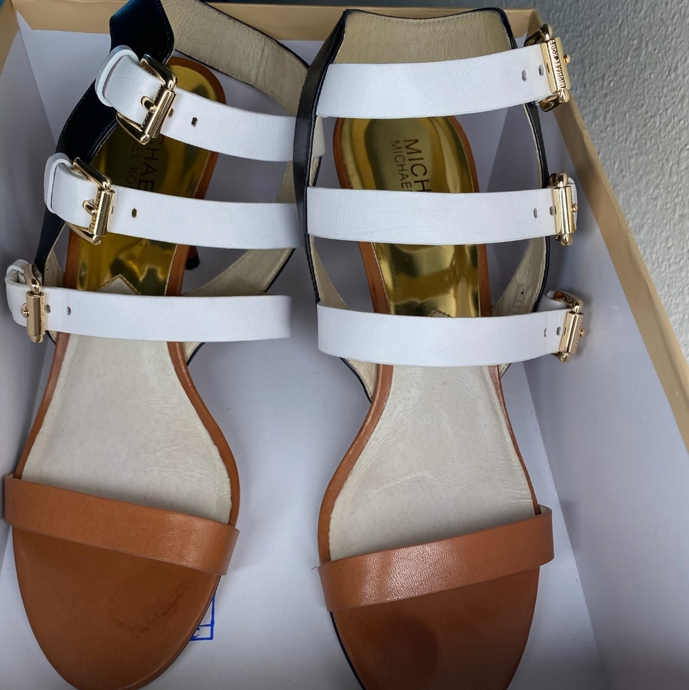 Michael Kors : Beverly Sandals